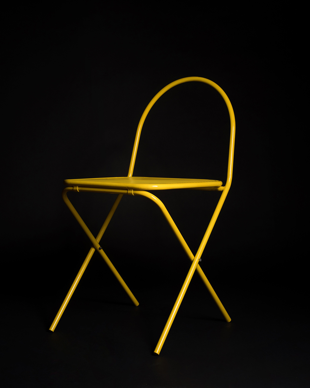 Silla plegable amarilla — TLR.C