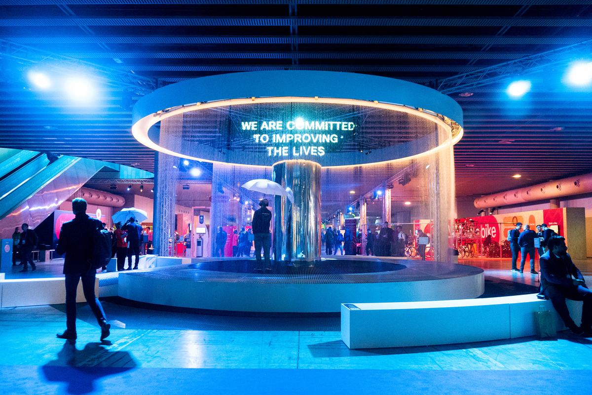 Rain Wall — Stephen Pelling