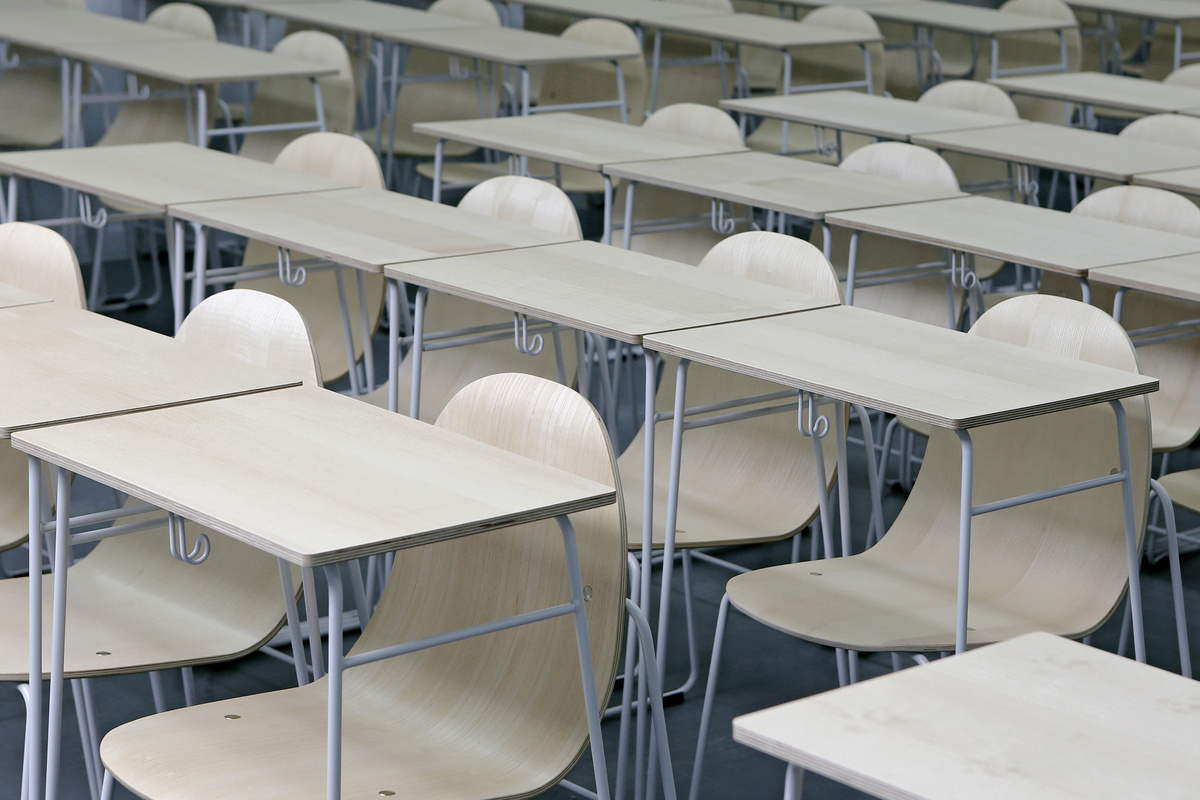 School ProjectSchool Chair — USEFUL