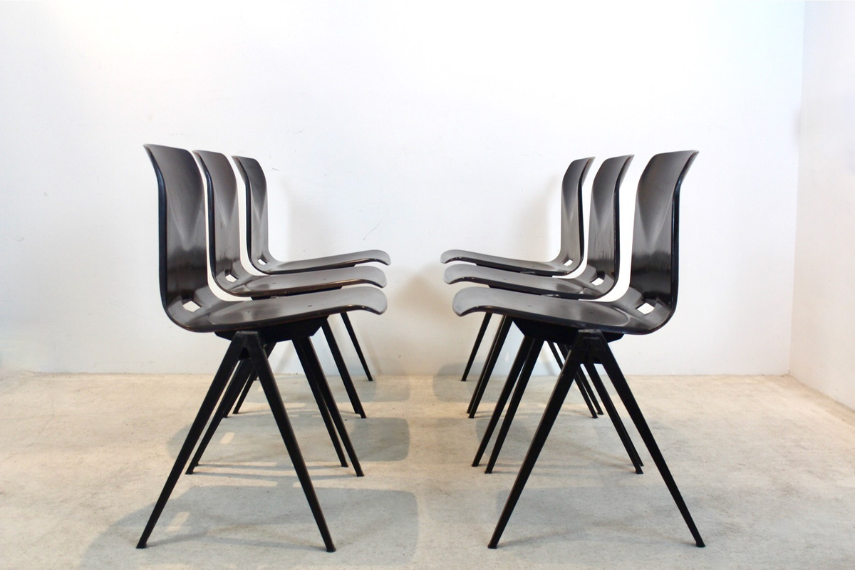 Large-Stock-of-Stackable-