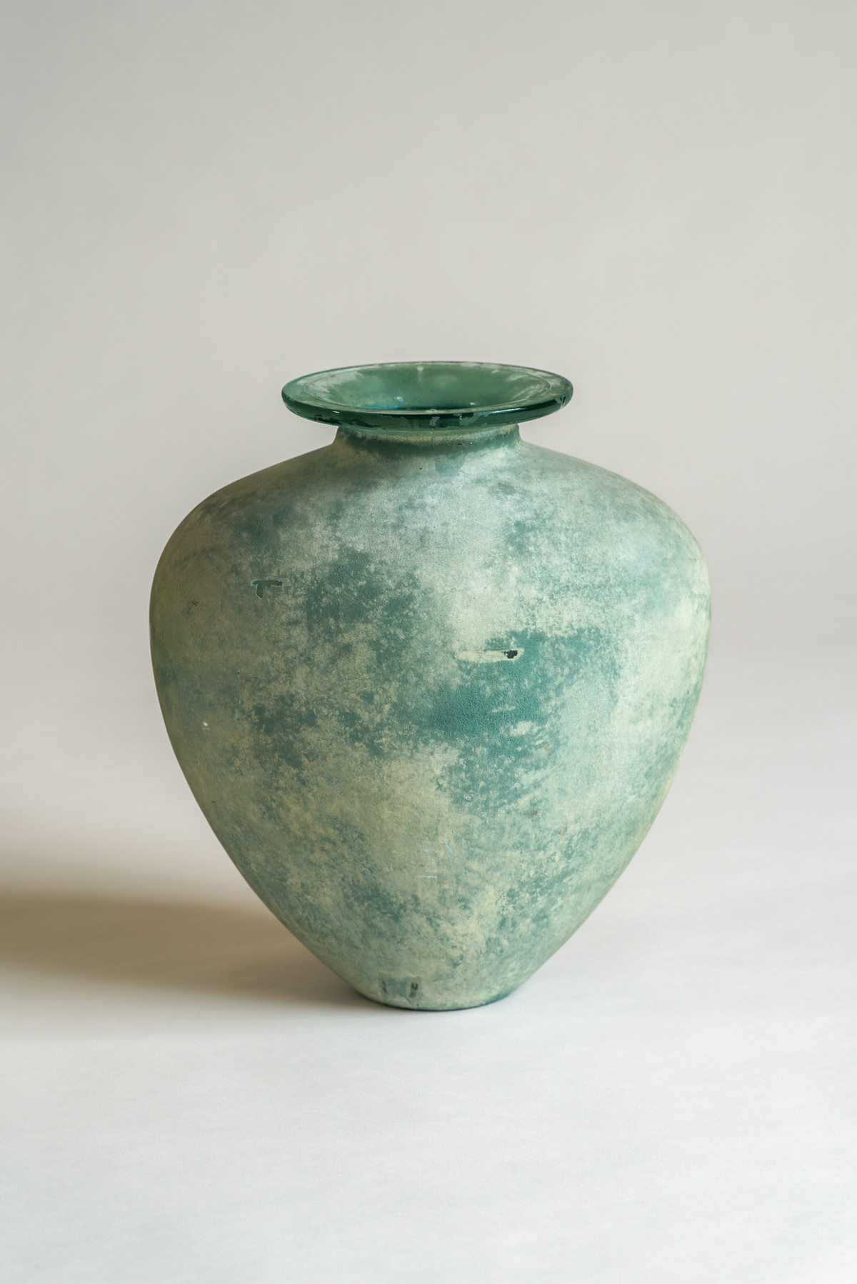 GREEN GLASS VESSEL — Atelier LK