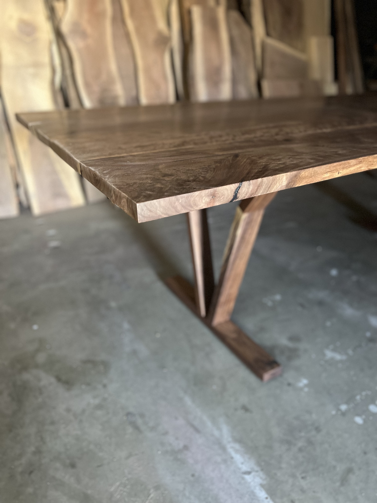 boku no table 【walnut】 Modern Walnut Dining Table - Ambrose Woodworks