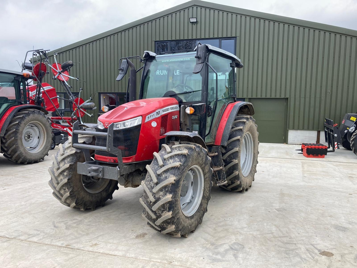 2022 MASSEY FERGUSON 5711M — Rundle & Co Agri