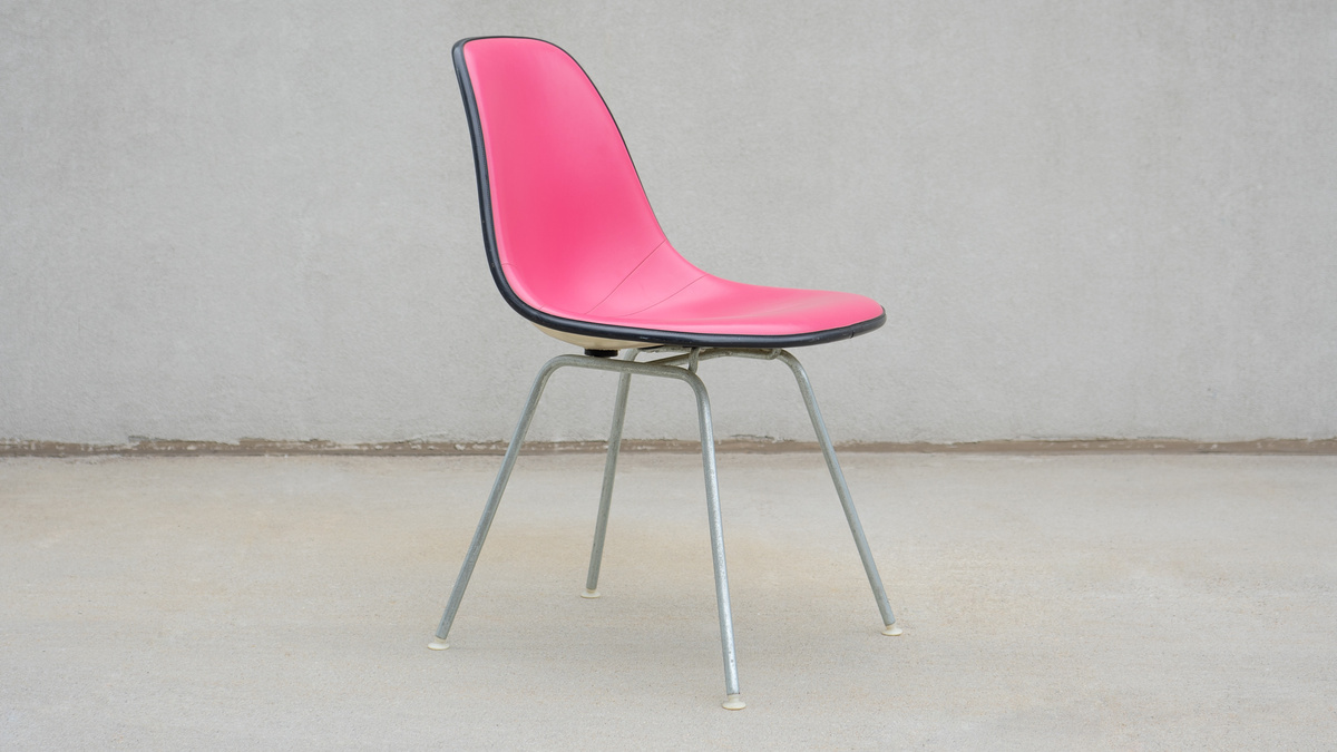 EAMES - Jessie16さん専用 Eames Side Shell Chair Pink Herman Miller x HAY Eames Molded Recycled Plastic Side Chair