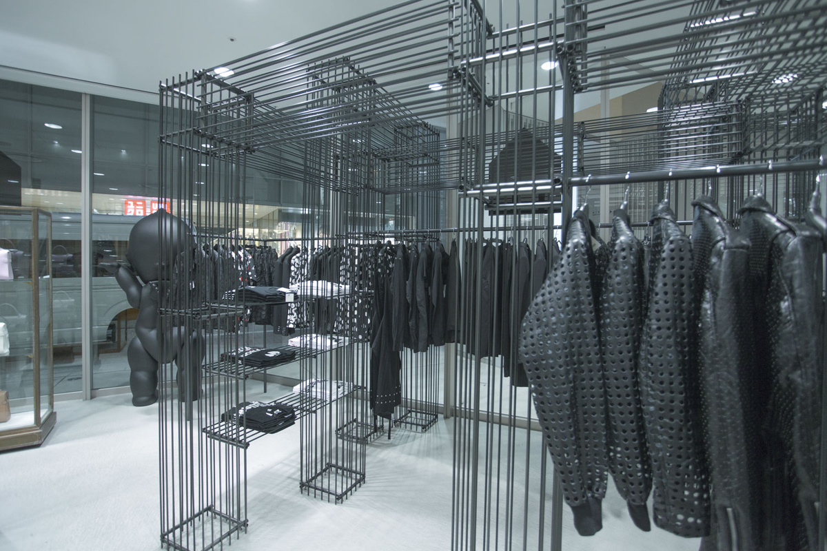 DOVER STREET MARKET GINZA, Tokyo, Japan, “Gucci 4 Rooms” installation by  Trouble Andrew, pinned by Ton van der Veer