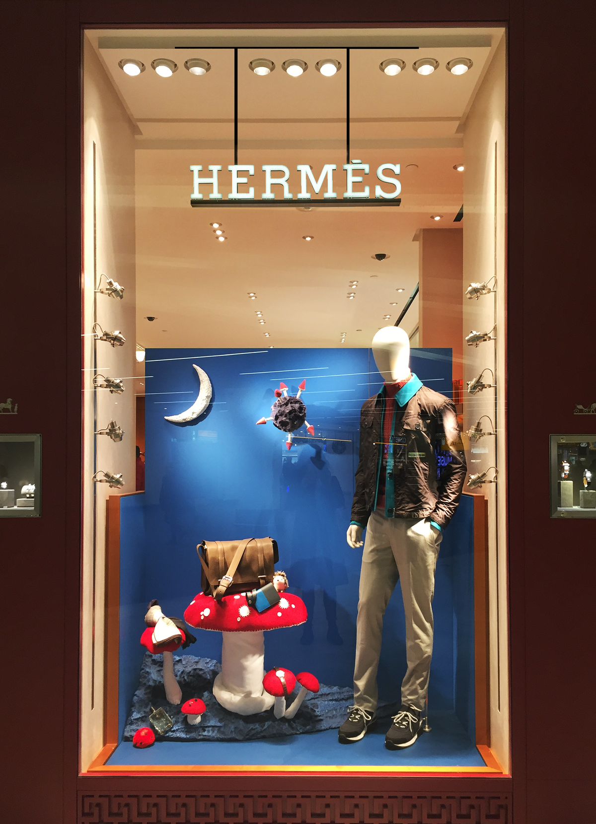 HERMES WINDOW DISPLAYS - BLACK AMBER STUDIO