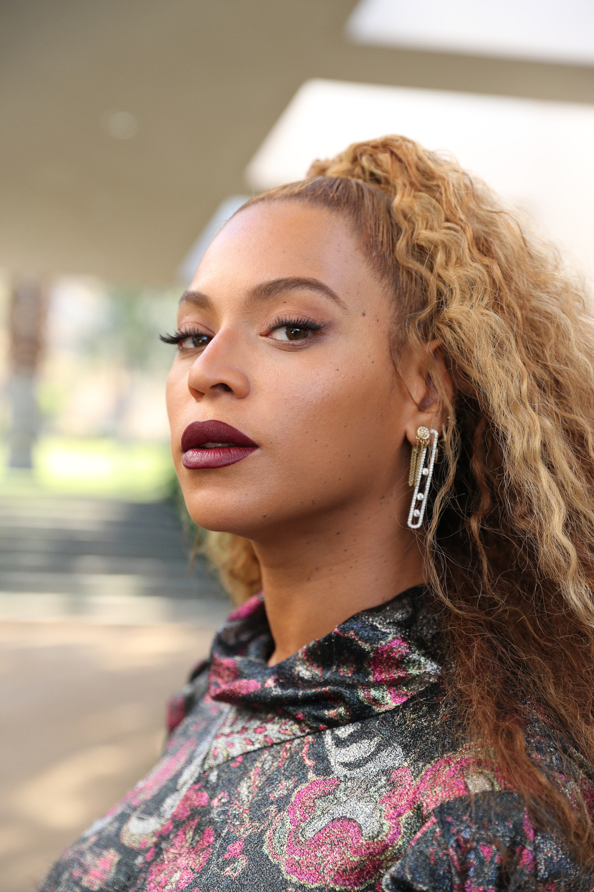 Beyoncé — Raven B. Varona