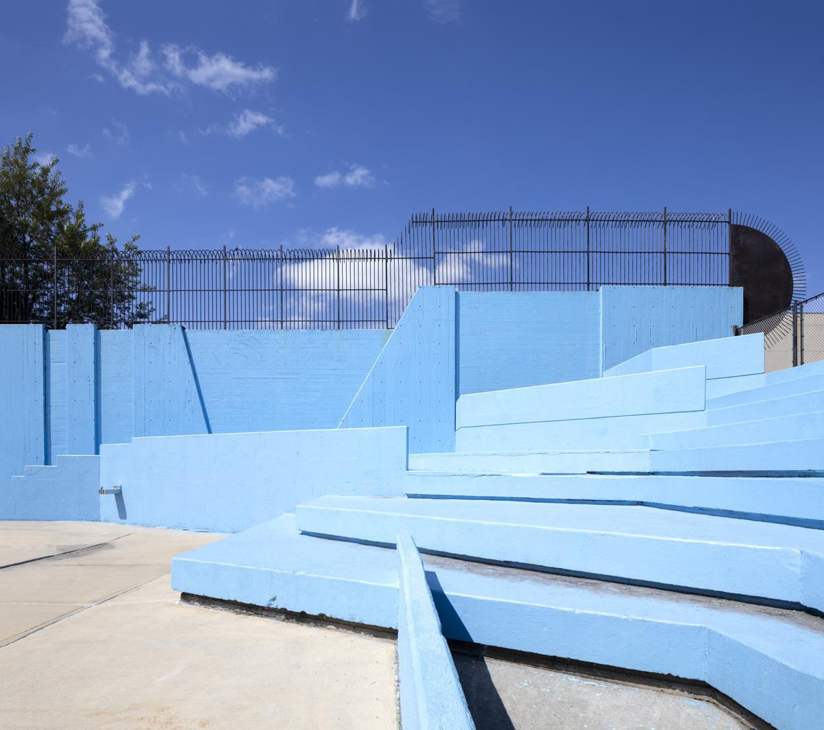 Public Pools - ANNA MORGOWICZ