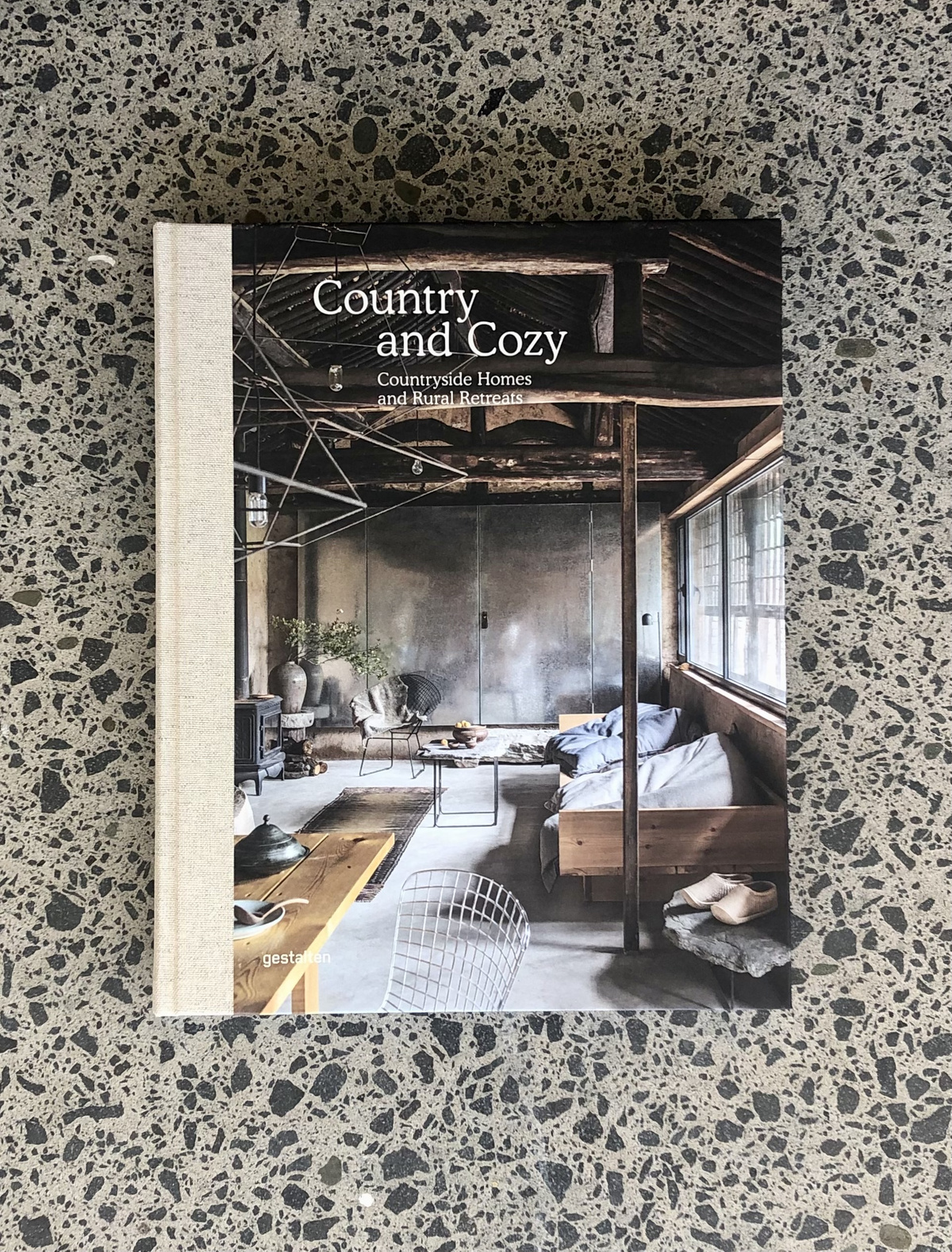 Country and Cosy Book — De Fabriek