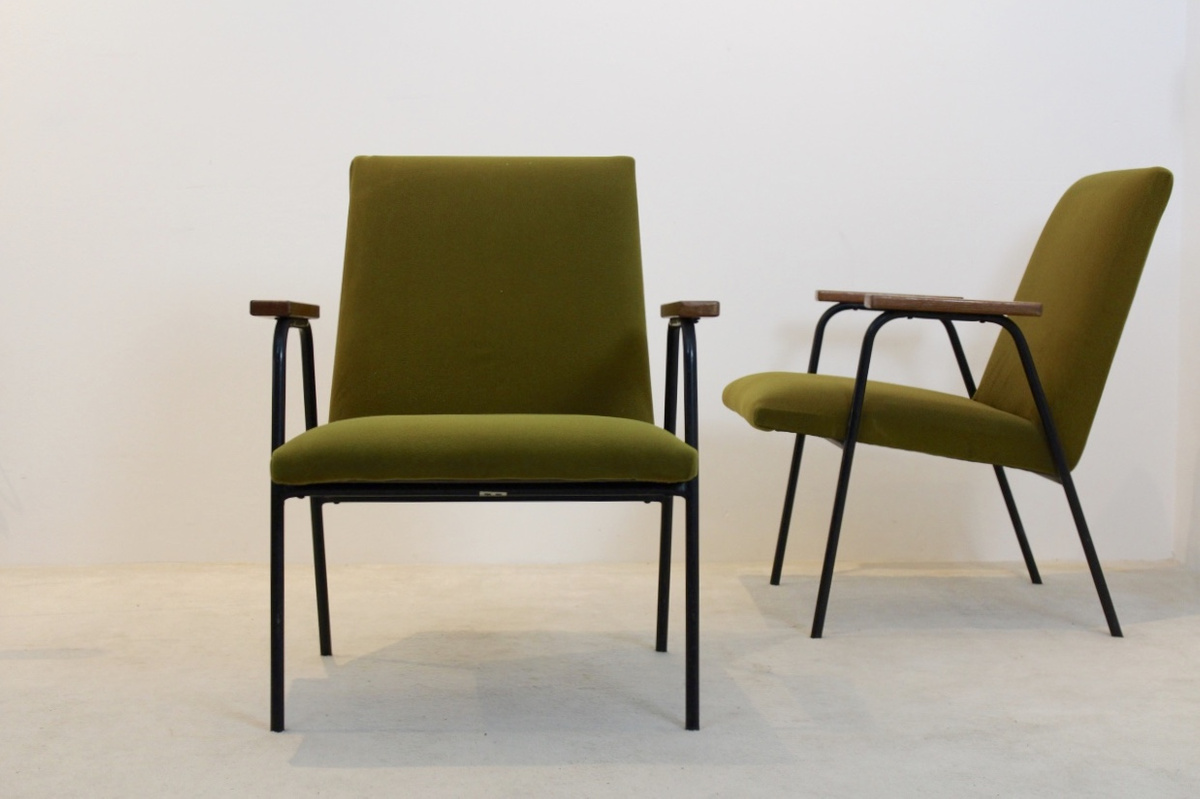 Pierre Guariche Armchairs by Meurop - MooieStukken Pierre Guariche Armchairs by Meurop - MooieStukken