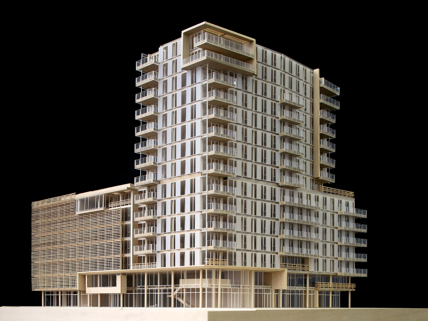 Engel and Volkers Headquarters, Front