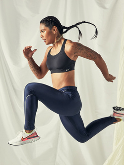 NIKE 13.1