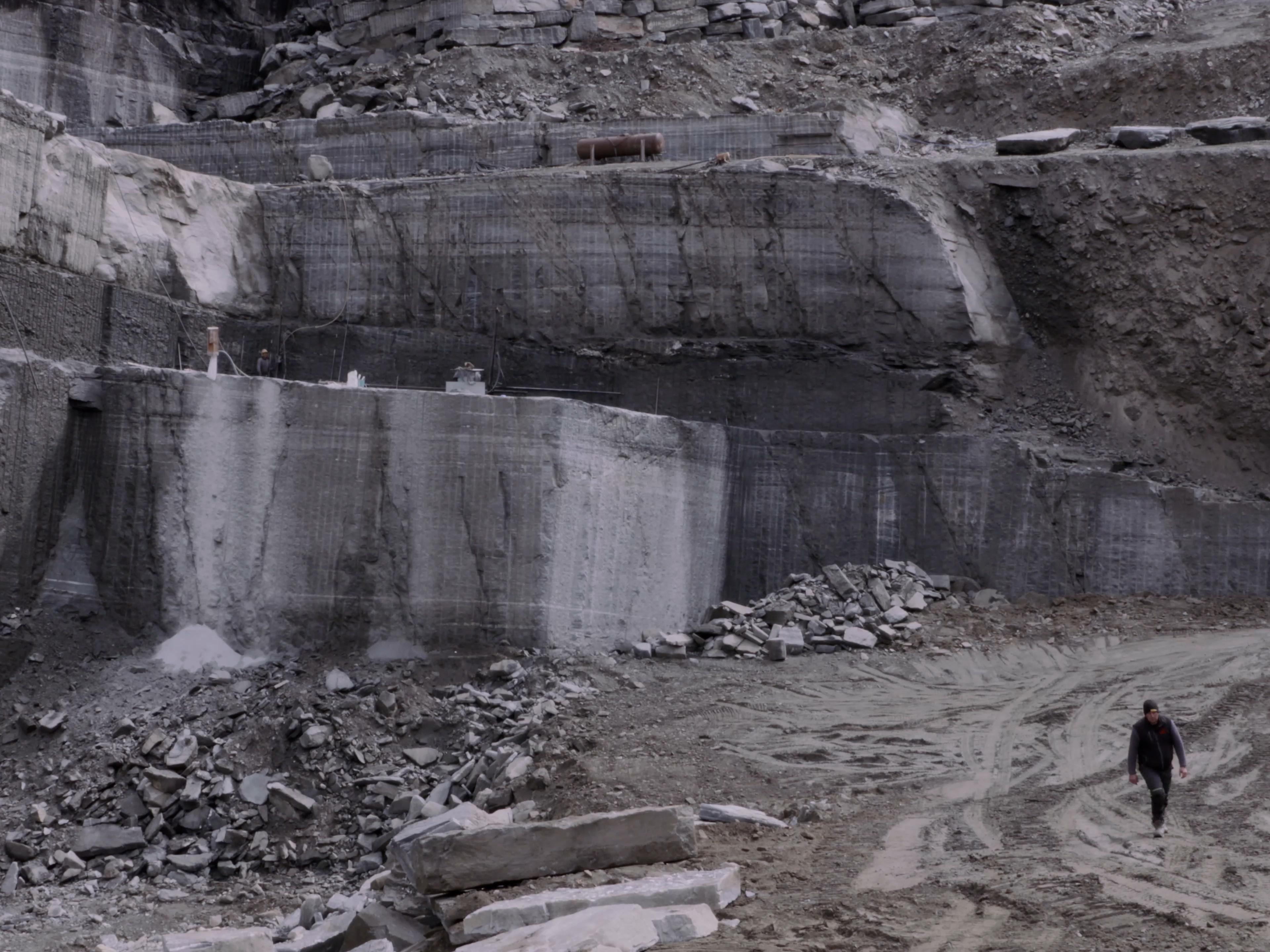 mano destra, mano sinistra - younes ben slimane, image size:3840x2880