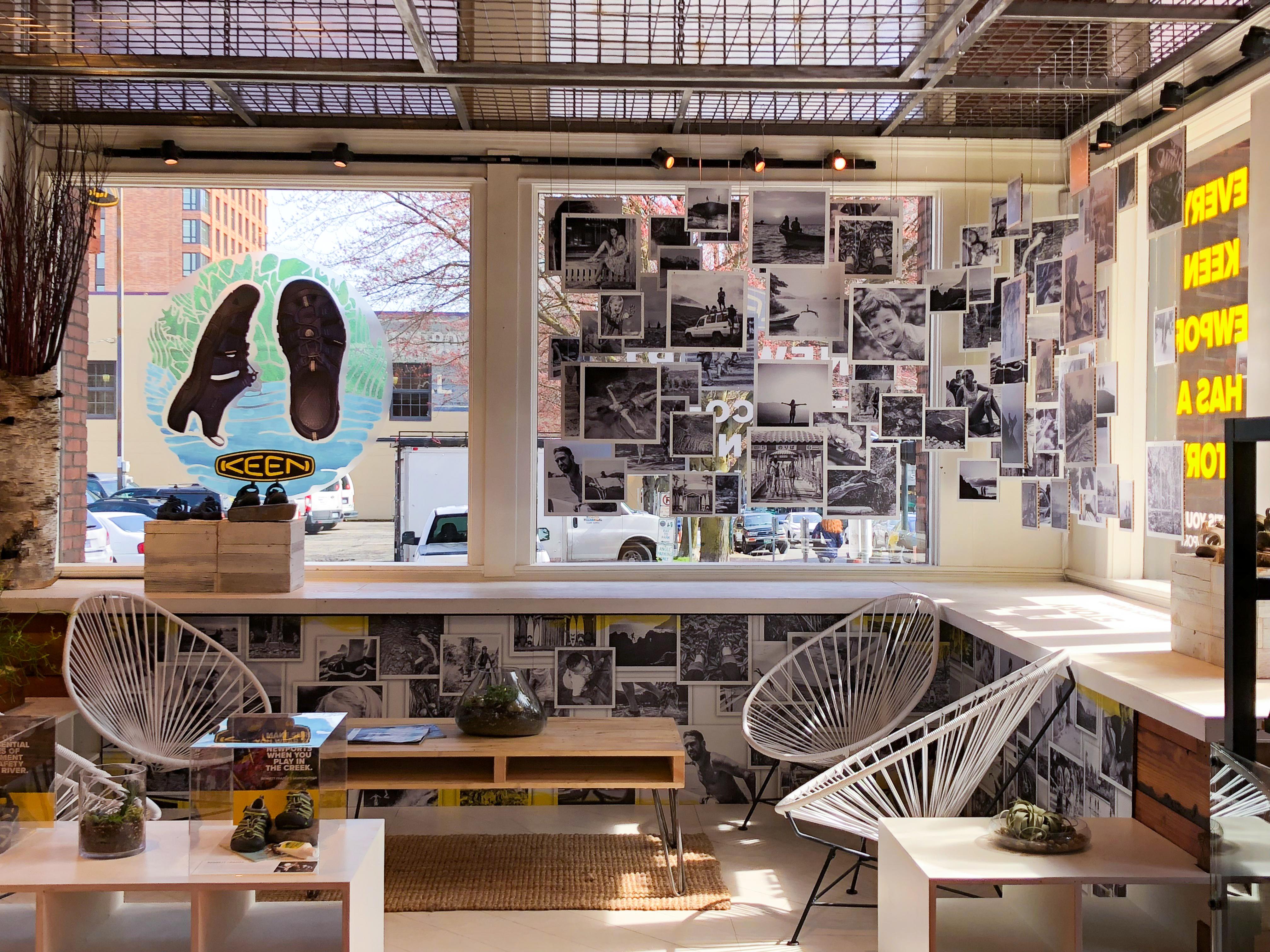 Newport 15 Retail Windows - Alexandra Kouzoukian