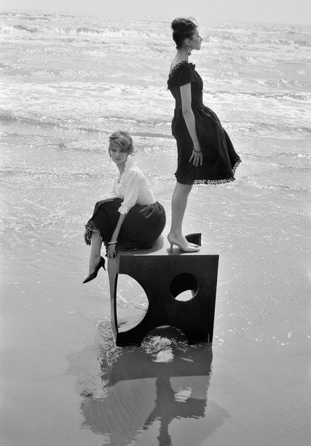 Pour Elle, Saintes Maries de la Mer, 1960 