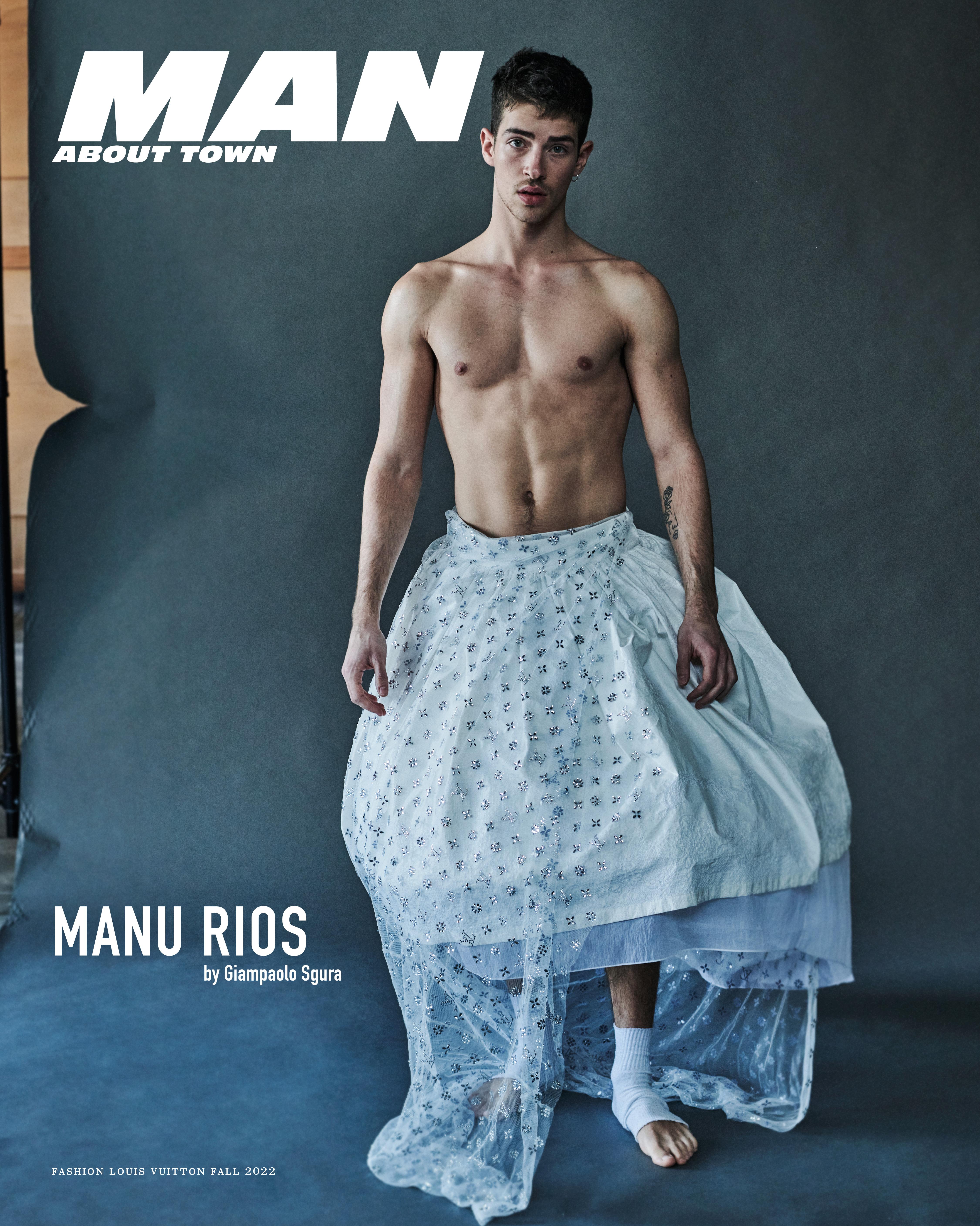 Is manu rios straight