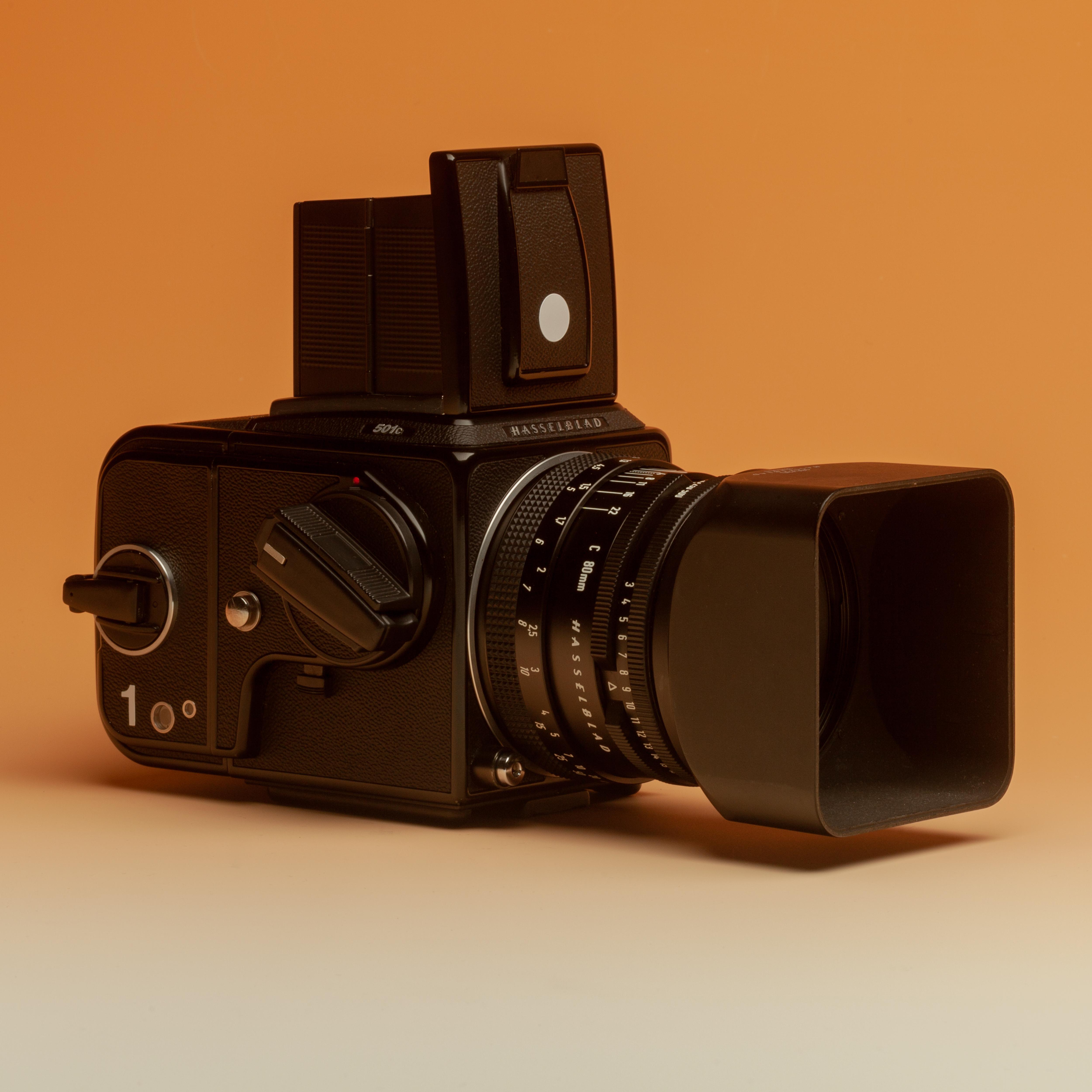 Hasselblad 501c + 80mm f2.8 Planar T* - Plane. Camera