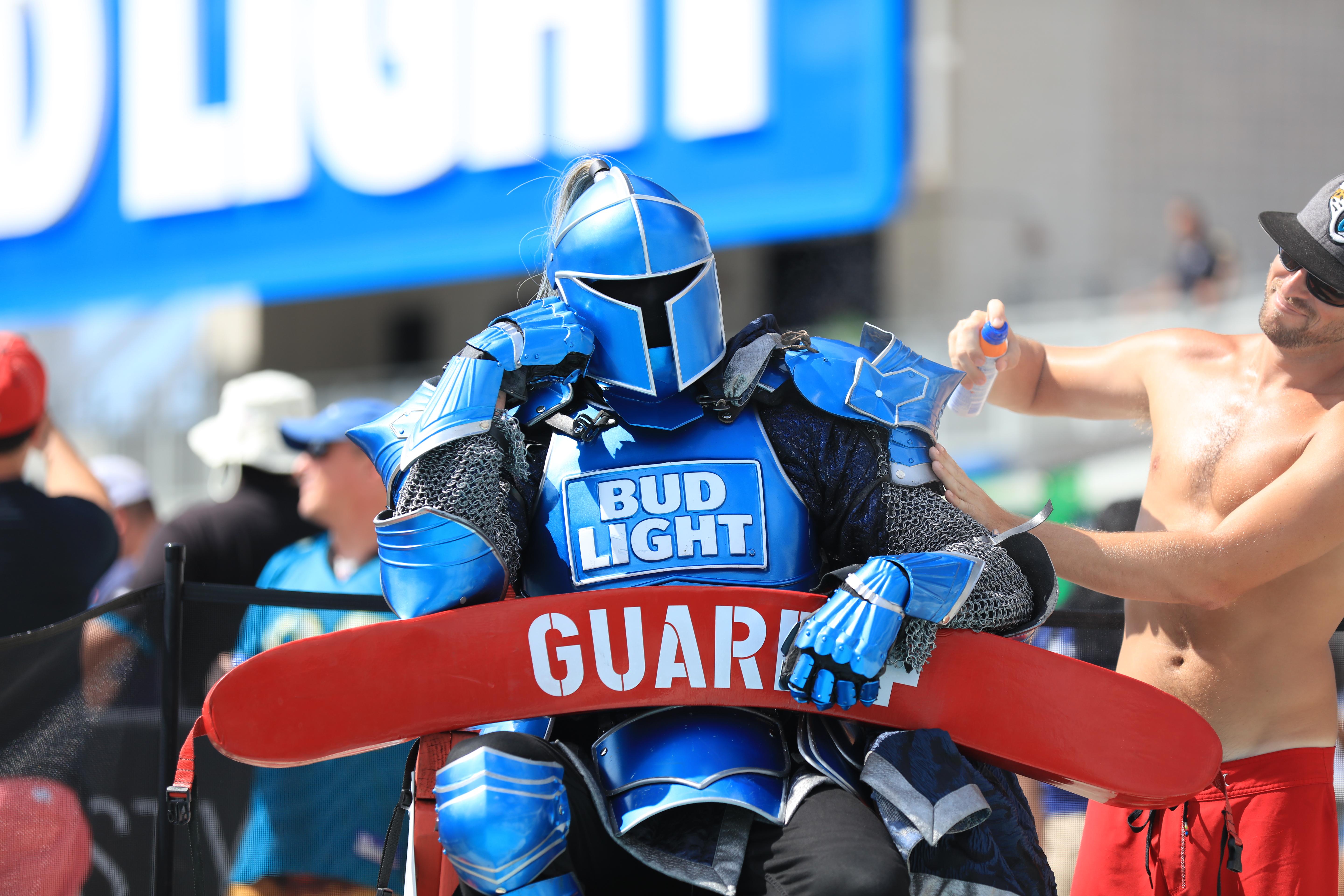 2018 BUD LIGHT - The Bud Knight 