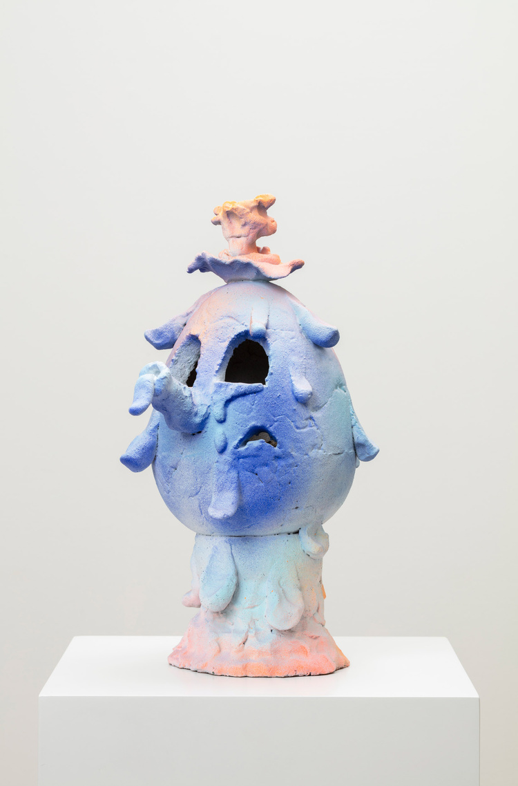Something in my Eye, 2021, Ceramic, Glaze, Spray
