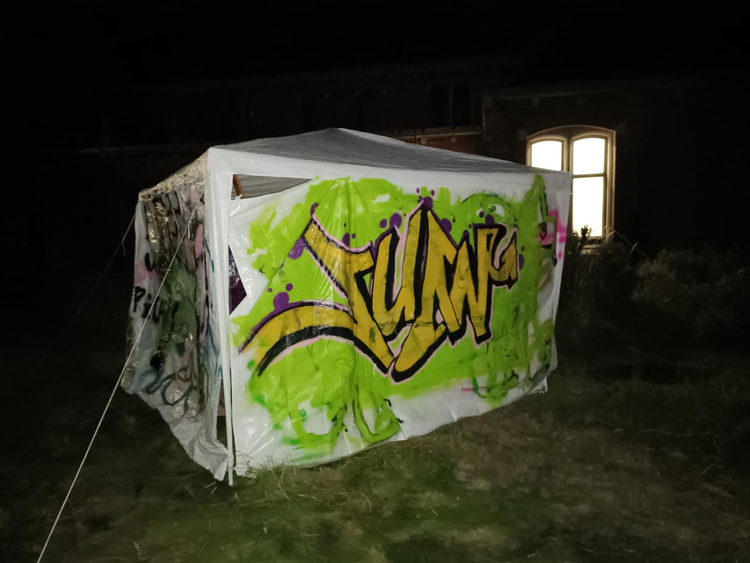 Partytent Art Center