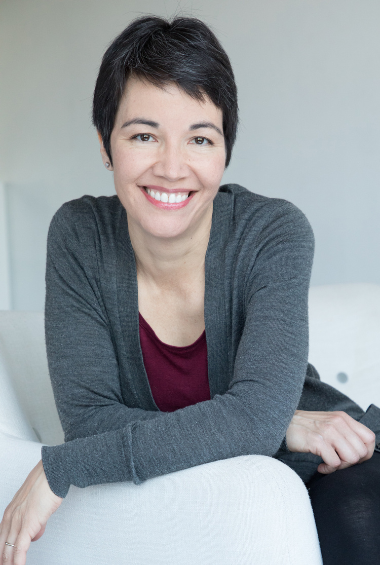 Photo of Elizabeth Liang: actress, writer, producer, and workshop leader