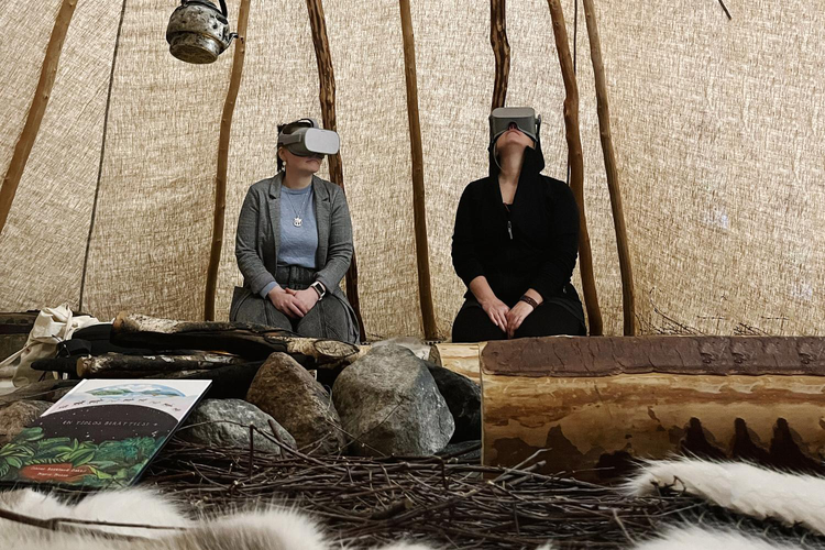 VR/BOOKS