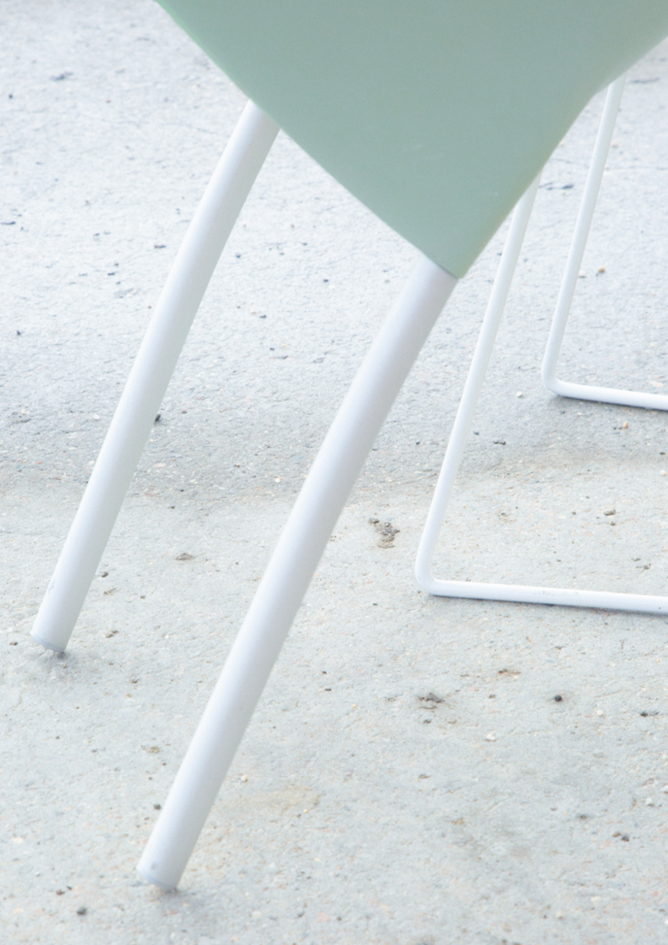 SWEETERFAT VINTAGE KARTELL DR. NO ARMCHAIR PHILIPPE STARCK