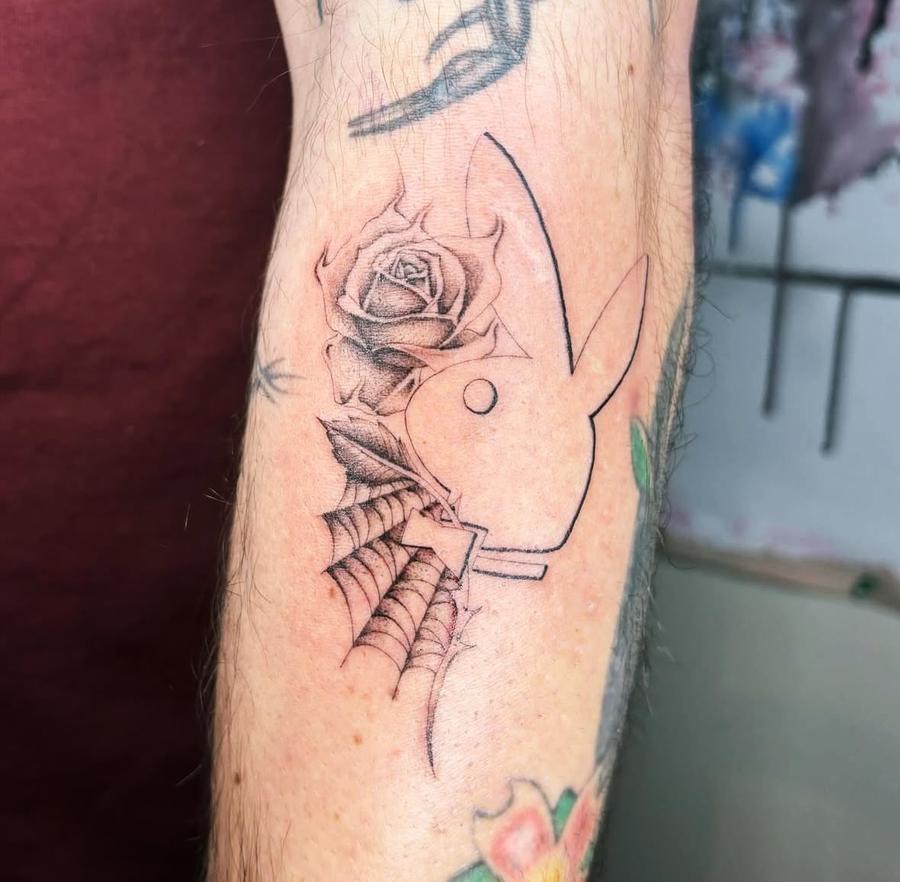 Fun City Tattoo NYC | Iconic East Village Tattoo Shop – Walk-Ins Welcome, image size:900x882