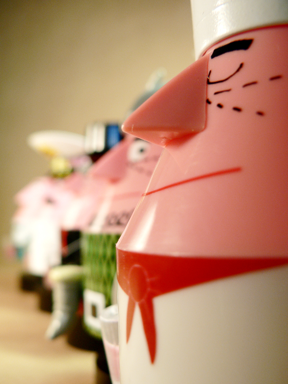 Plastic Culture: How Japanese Toys Conquered the World - Woodrow